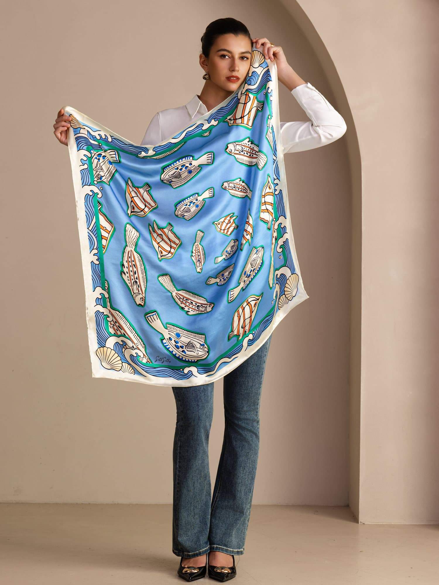 100 Procent Mullbärssiden Scarf Med Fiskmönster Storlek 90 X 90 cm - Image 3