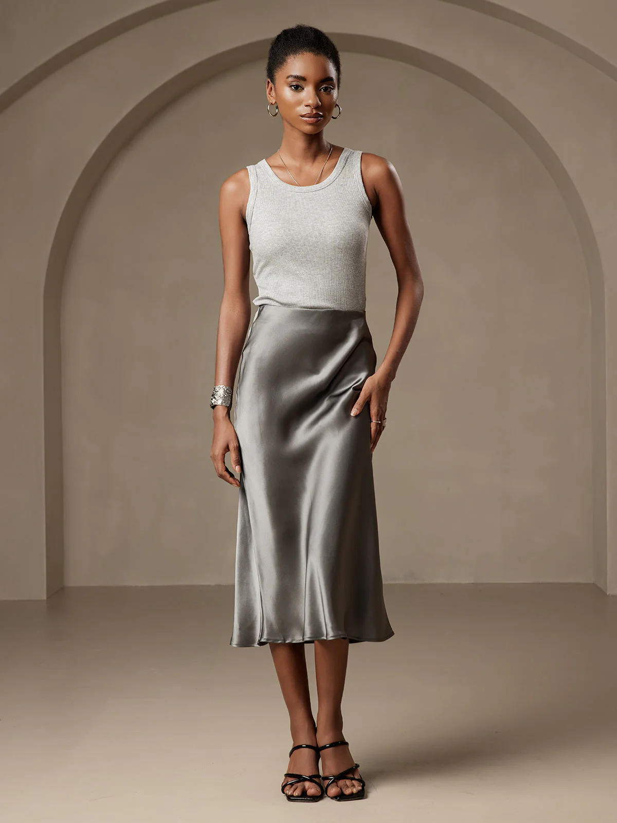 Elegant Basik Kjol i Ren Silke - Image 17
