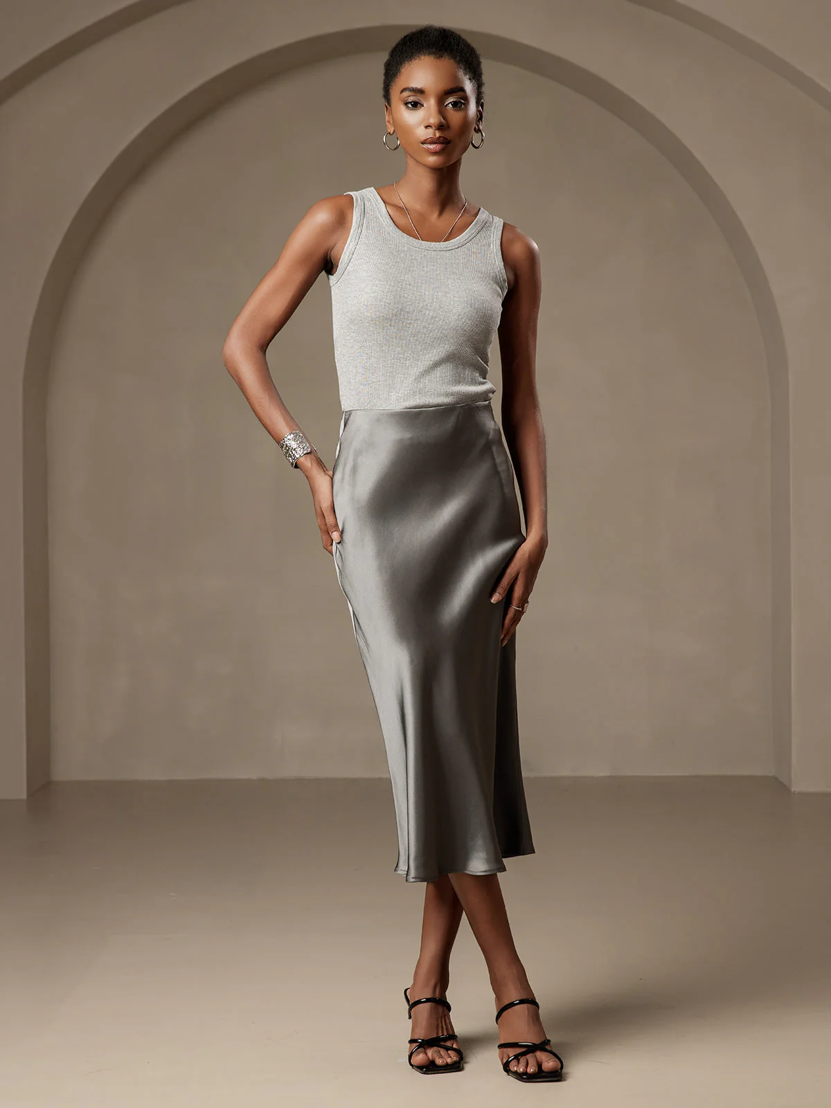 Elegant Basik Kjol i Ren Silke - Image 19