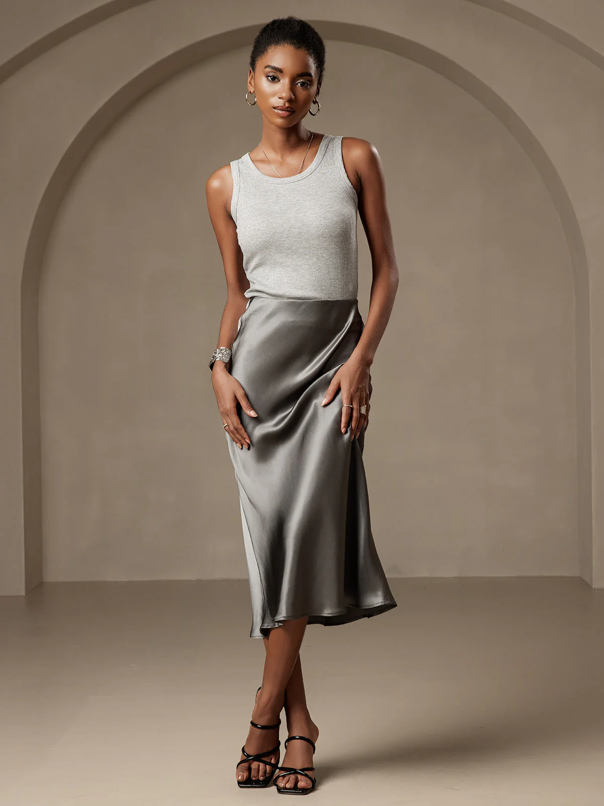Elegant Basik Kjol i Ren Silke - Image 21