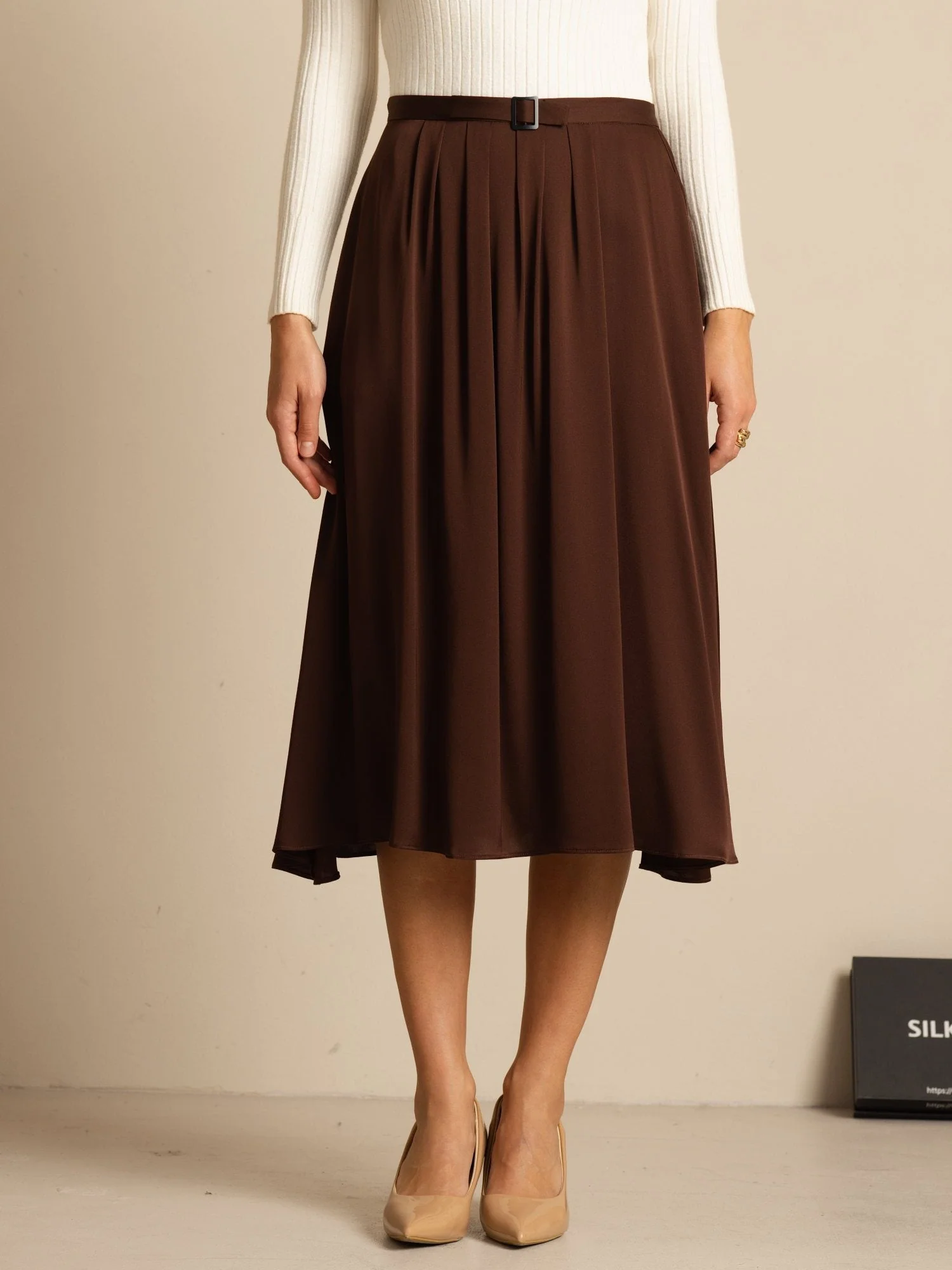 19Momme Siden High Waist A-Linje Plisserad Midi Kjol med Fickor - Image 14