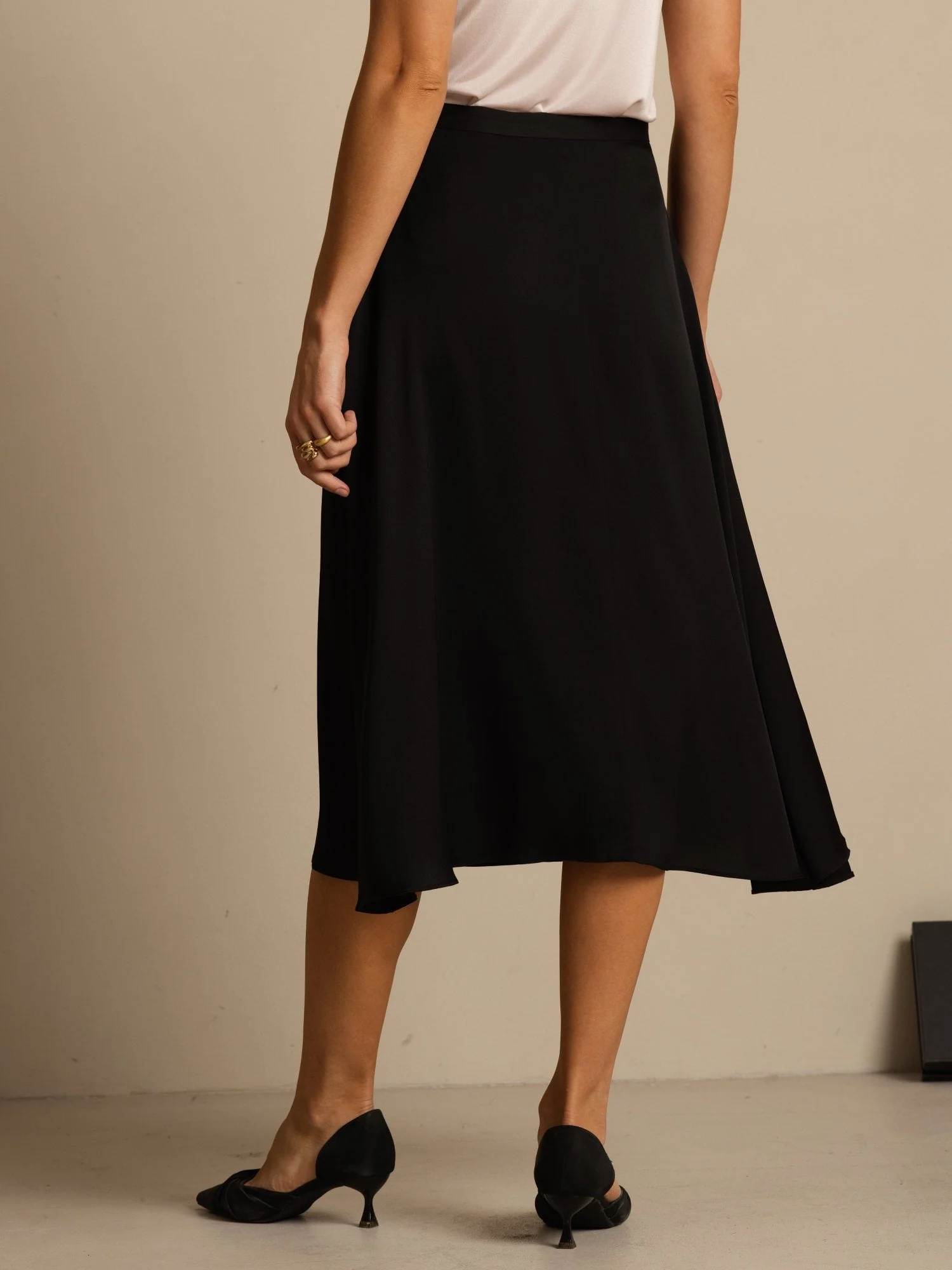 19Momme Siden High Waist A-Linje Plisserad Midi Kjol med Fickor - Image 9