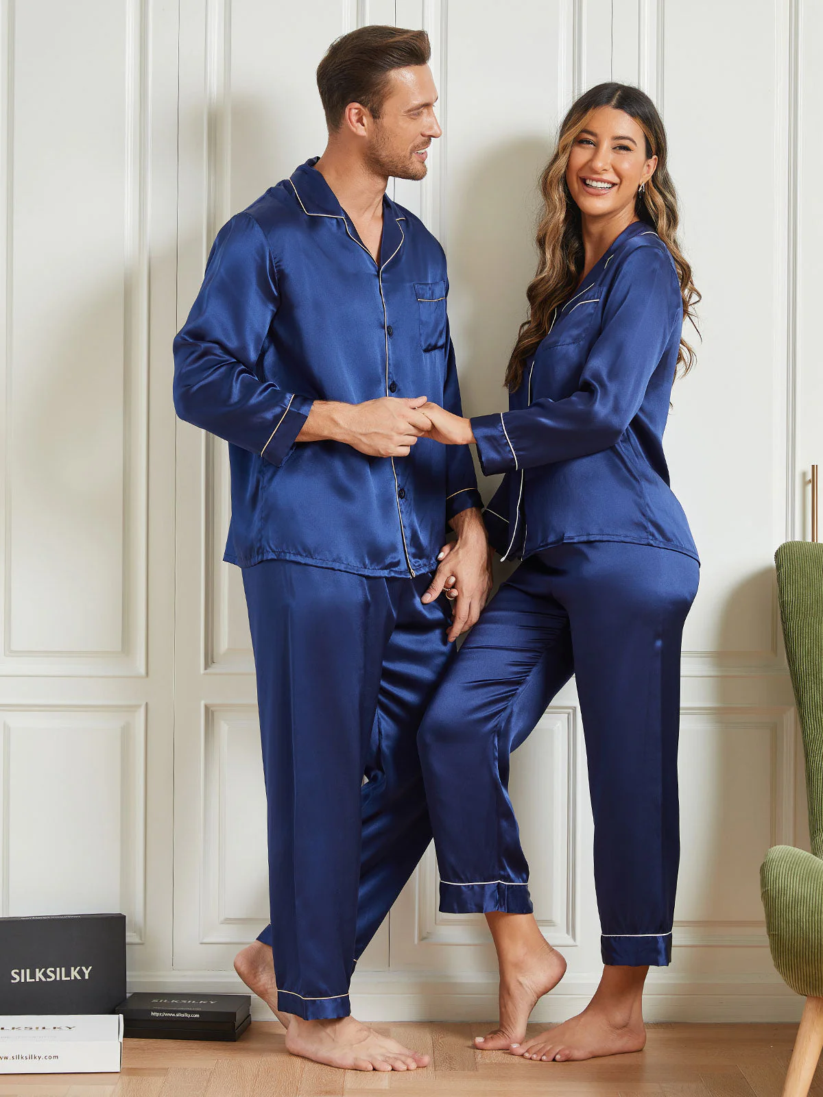 Rent silke Pyjamas för Par totalt 4st - Image 12
