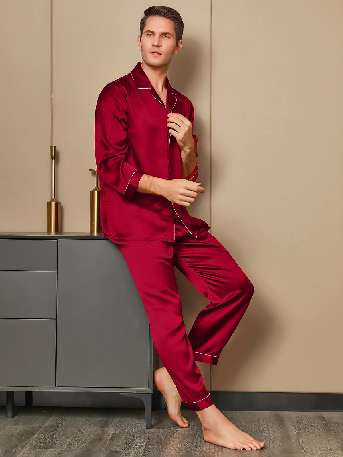 Herrpyjamas I Ren Siden Med Lång Ärm Notchkrage Och Knäppning - Image 22