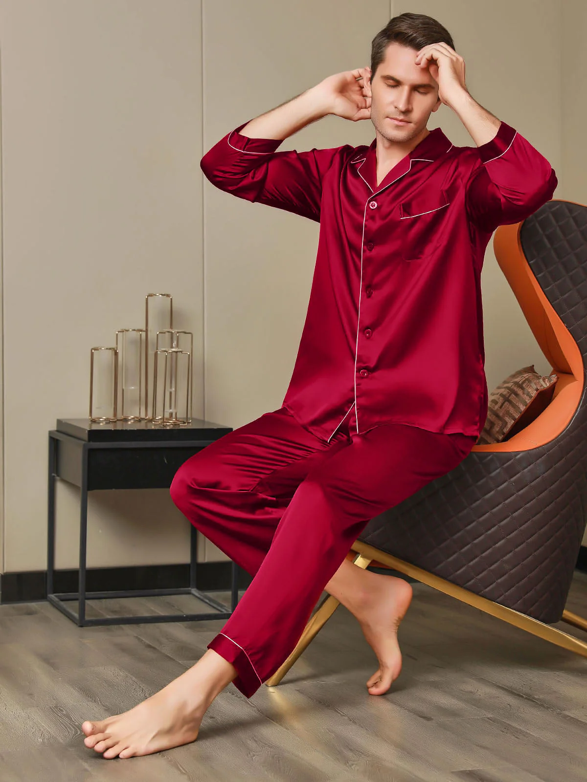 Herrpyjamas I Ren Siden Med Lång Ärm Notchkrage Och Knäppning - Image 23