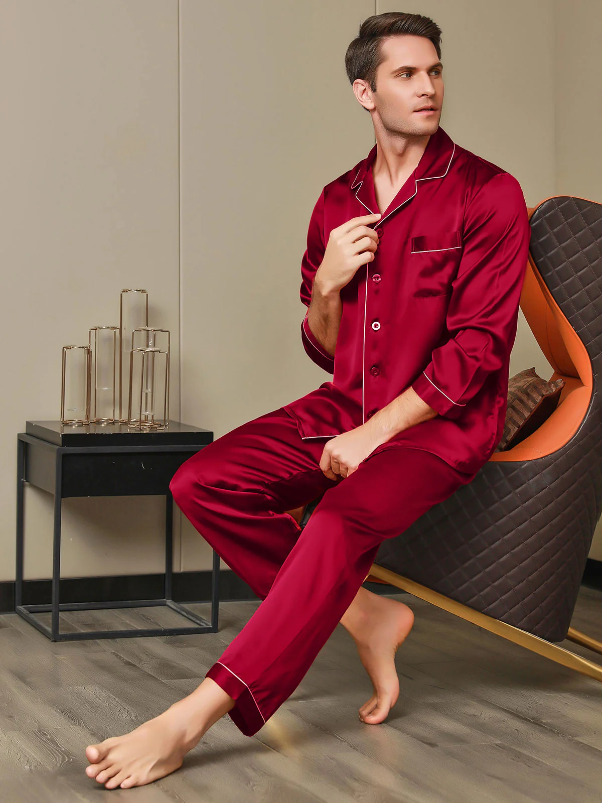Herrpyjamas I Ren Siden Med Lång Ärm Notchkrage Och Knäppning - Image 24