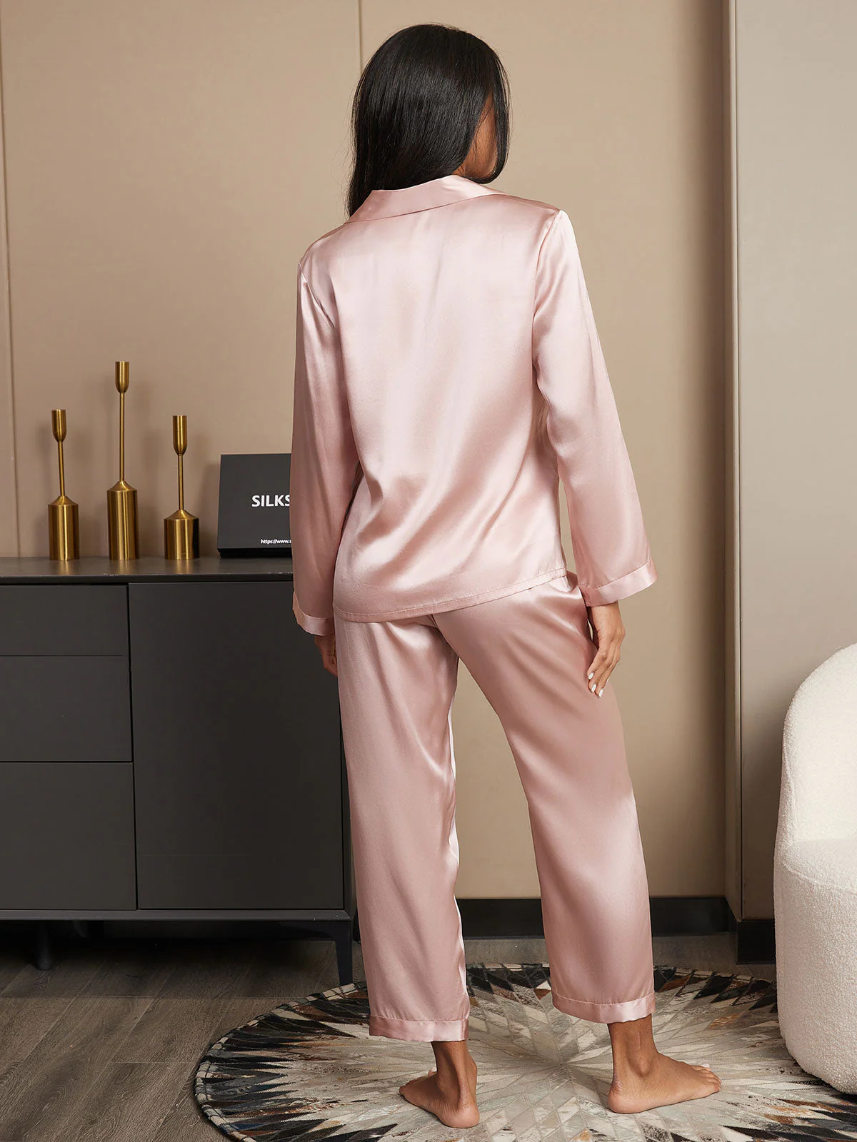 Rent Silke Button Up Dam Pyjama - Image 14