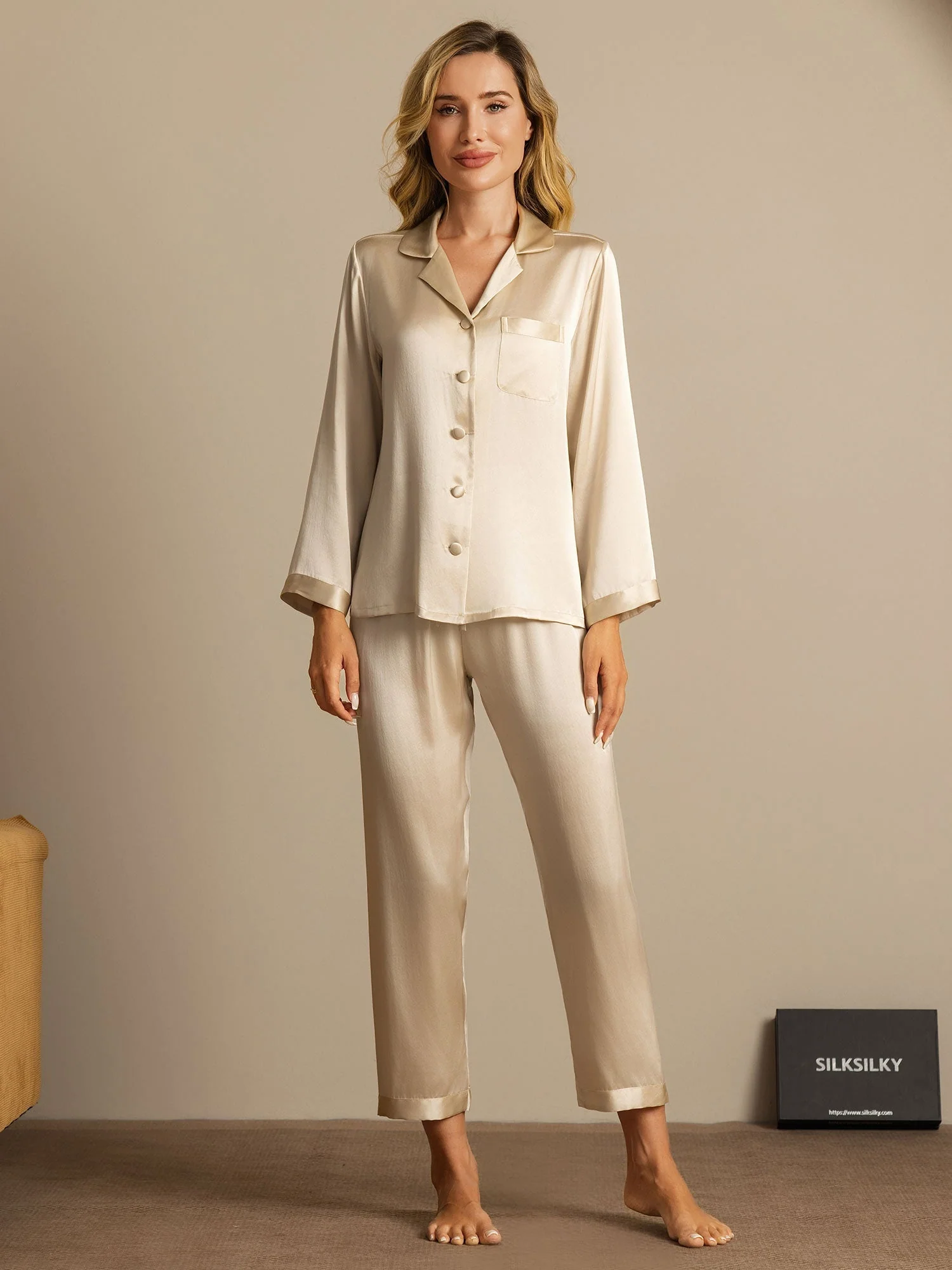 Rent Silke Button Up Dam Pyjama - Image 24