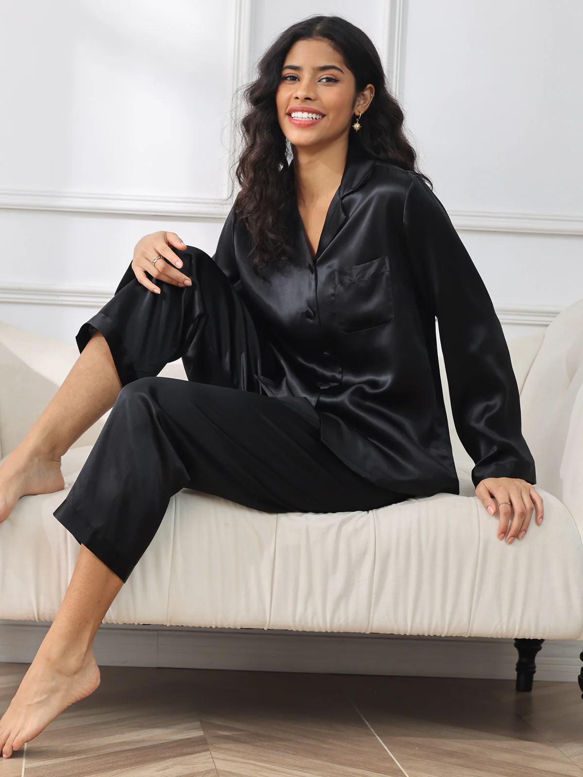 Rent Silke Button Up Dam Pyjama - Image 42