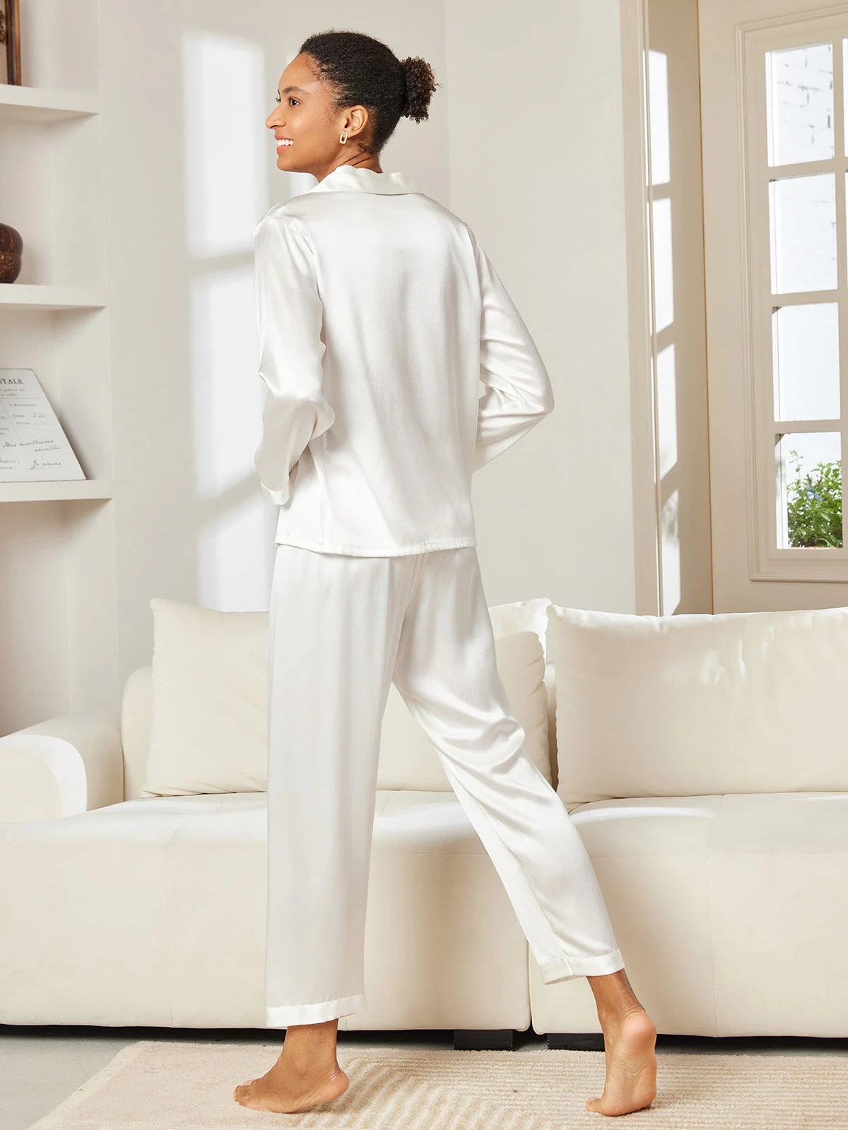 Rent Silke Button Up Dam Pyjama - Image 49
