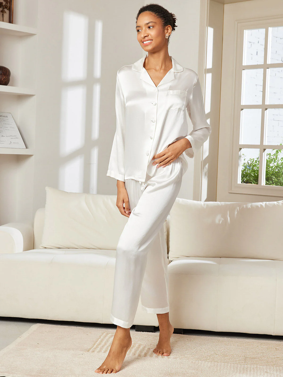 Rent Silke Button Up Dam Pyjama - Image 50
