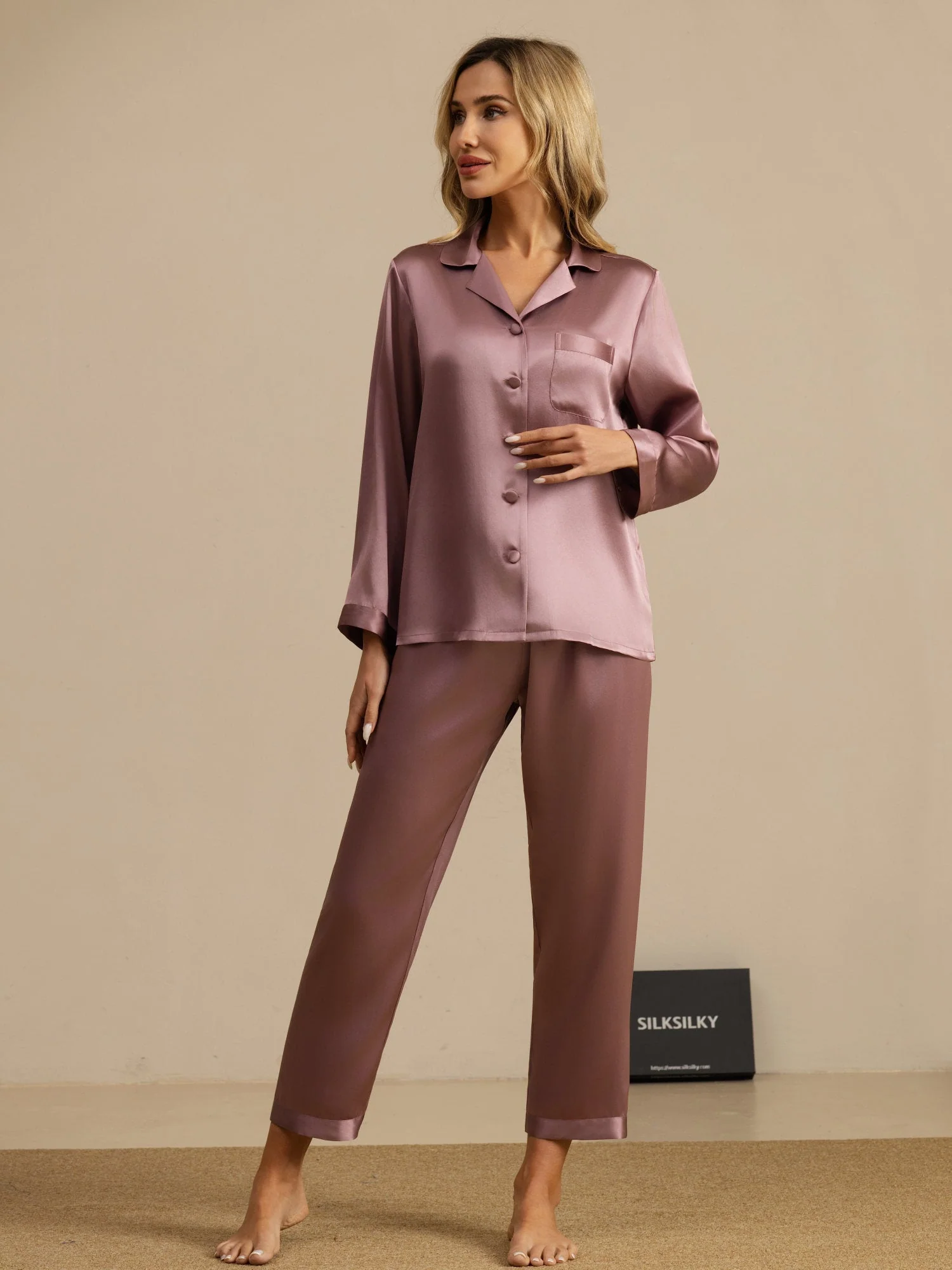 Rent Silke Button Up Dam Pyjama - Image 63