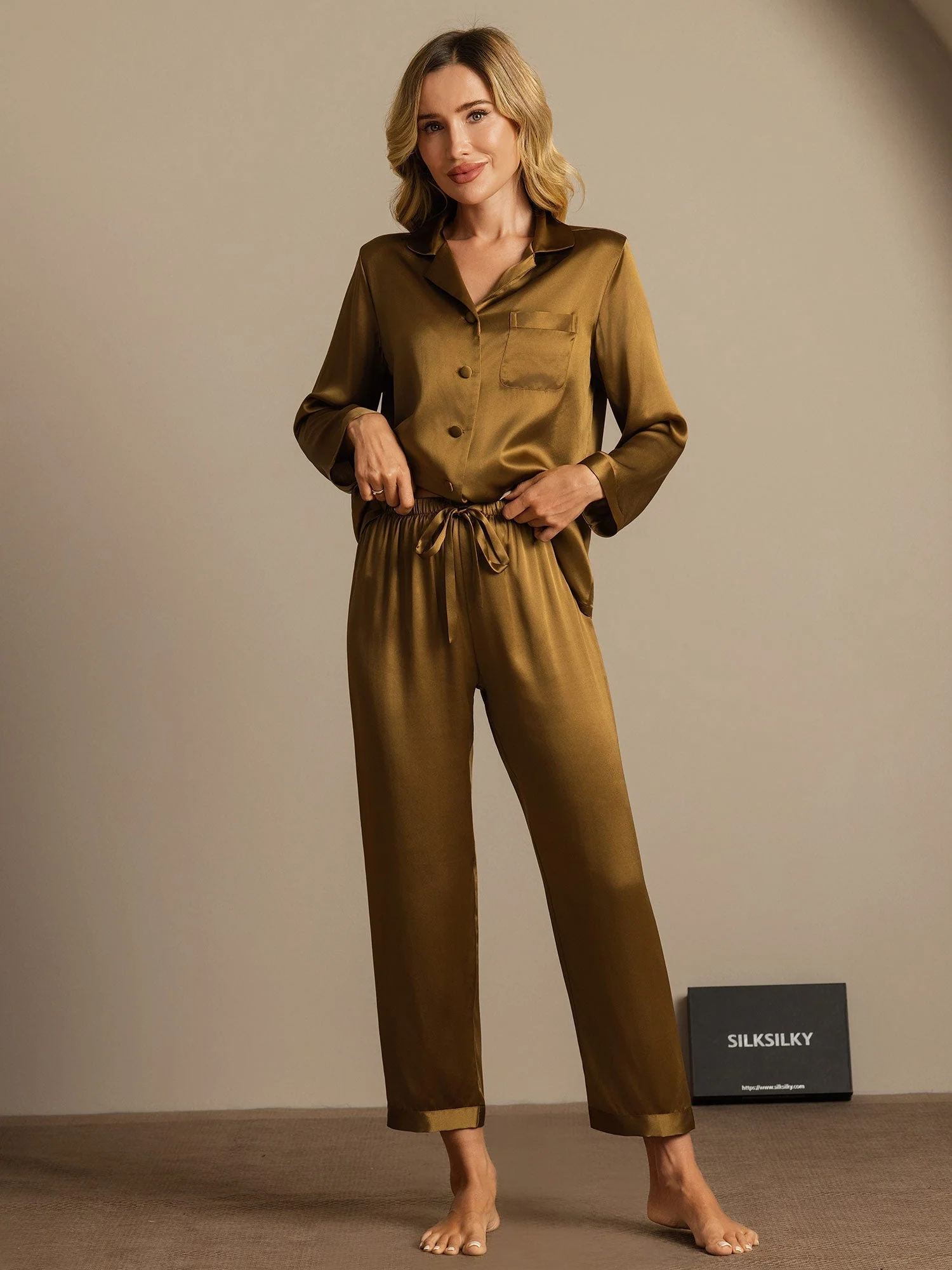 Rent Silke Button Up Dam Pyjama - Image 67