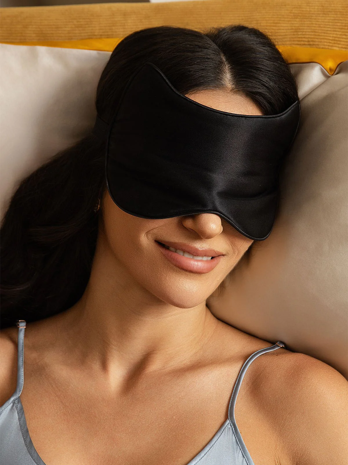 Rent Silke Konturerad Kattenöga Ögonmask