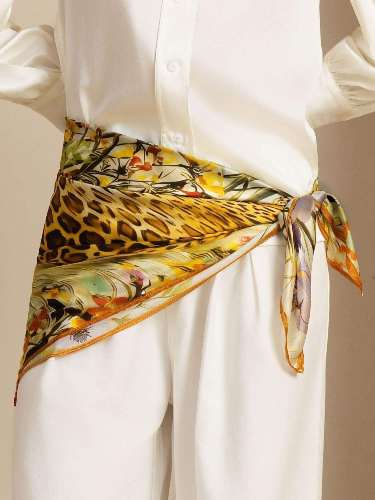 Ren Silke Leopard & Blommig Scarf - Storlek 90x90cm - Image 4