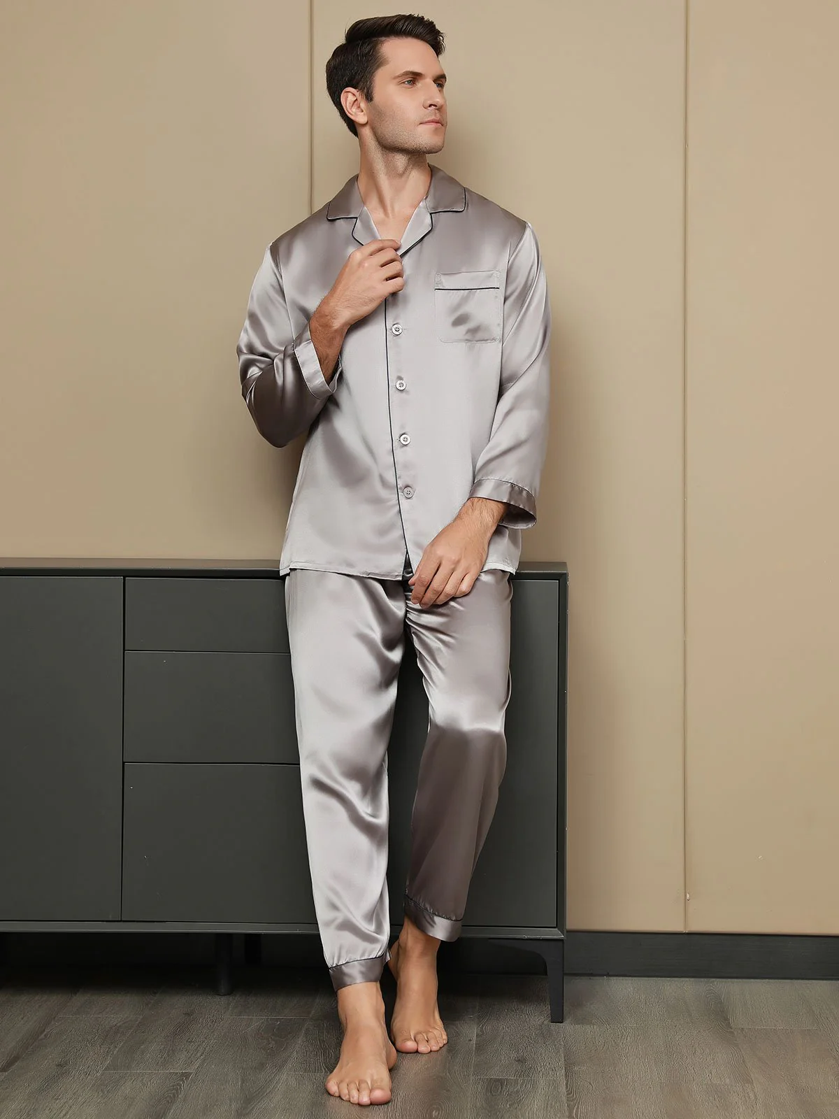 Herrpyjamas I Ren Siden Med Lång Ärm - Image 29