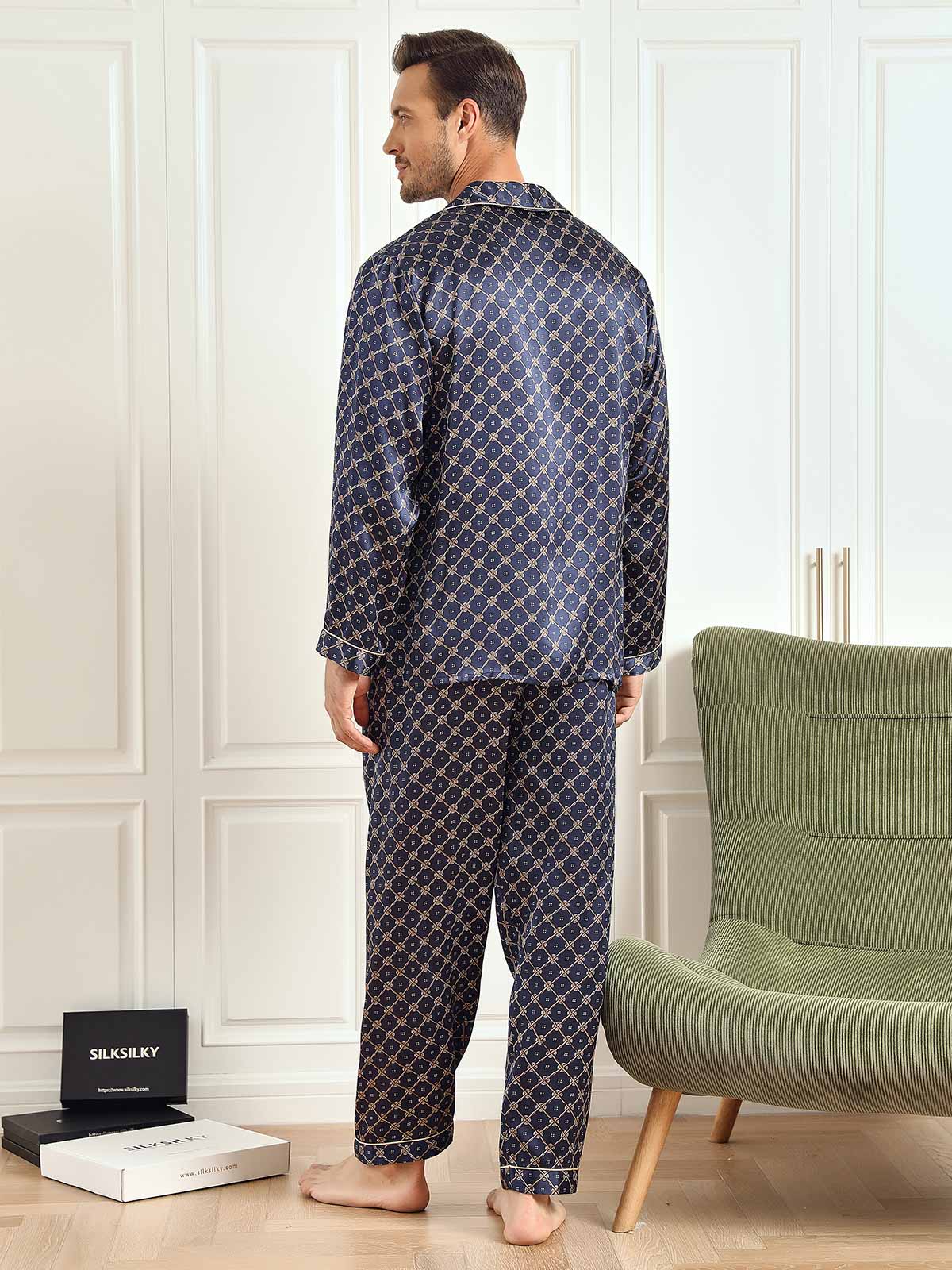 Herr Pyjamas Set I Ren Siden Med Marinblå Kedja Tryck Långärmad Med Byxor - Image 3