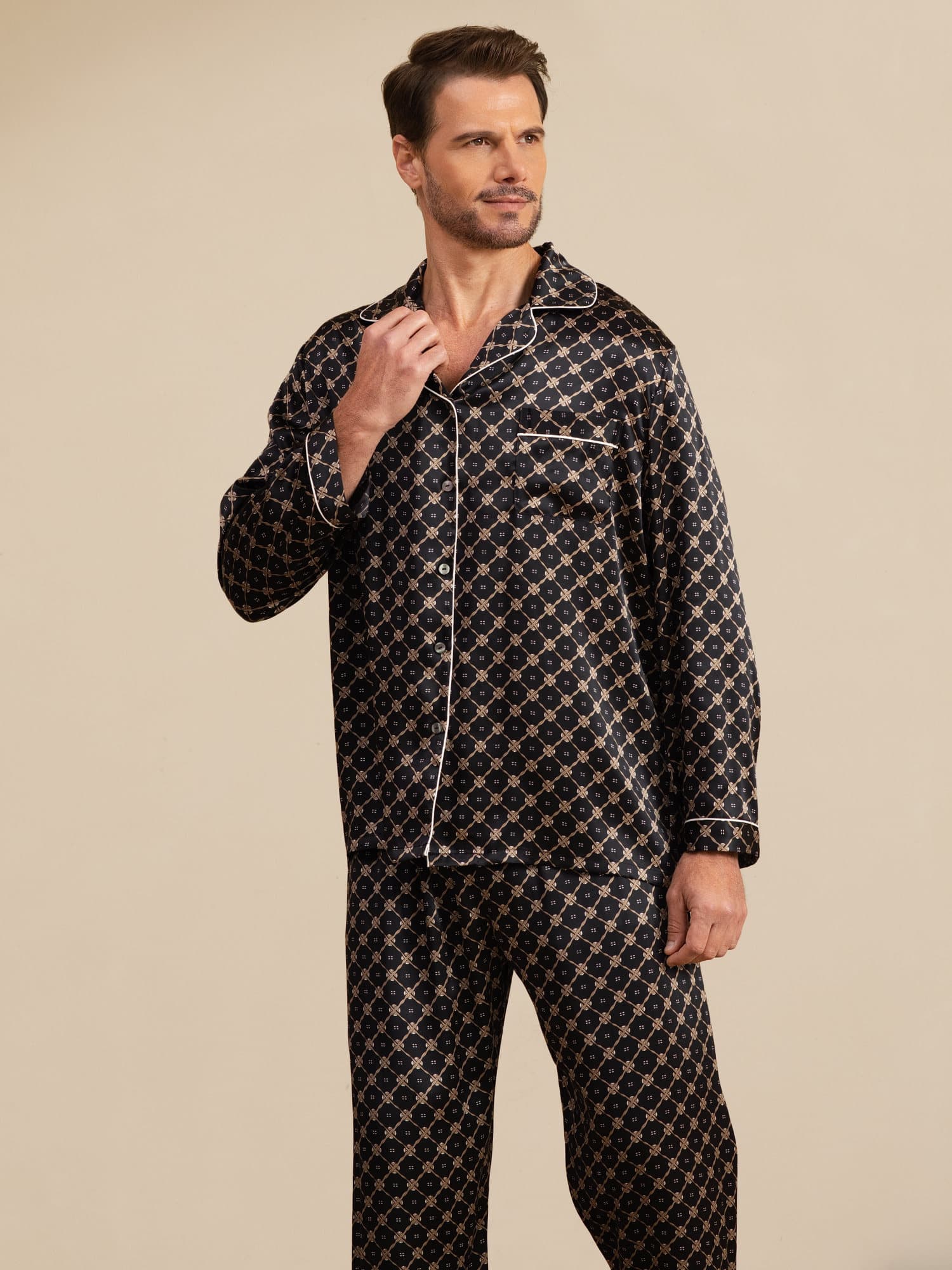 Herr Pyjamas Set I Ren Siden Med Marinblå Kedja Tryck Långärmad Med Byxor - Image 9