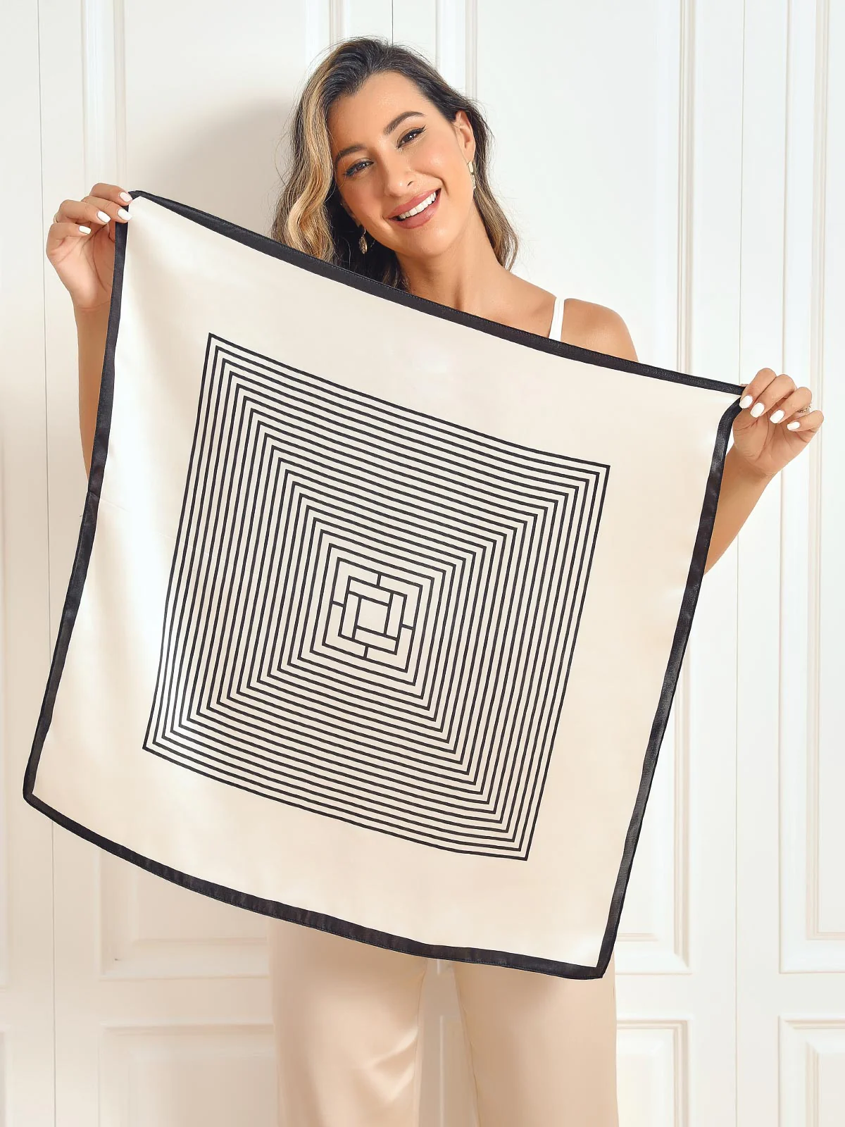 Ren silke tryckt fyrkantig halsduk 68x68cm / 26.8 - Image 5