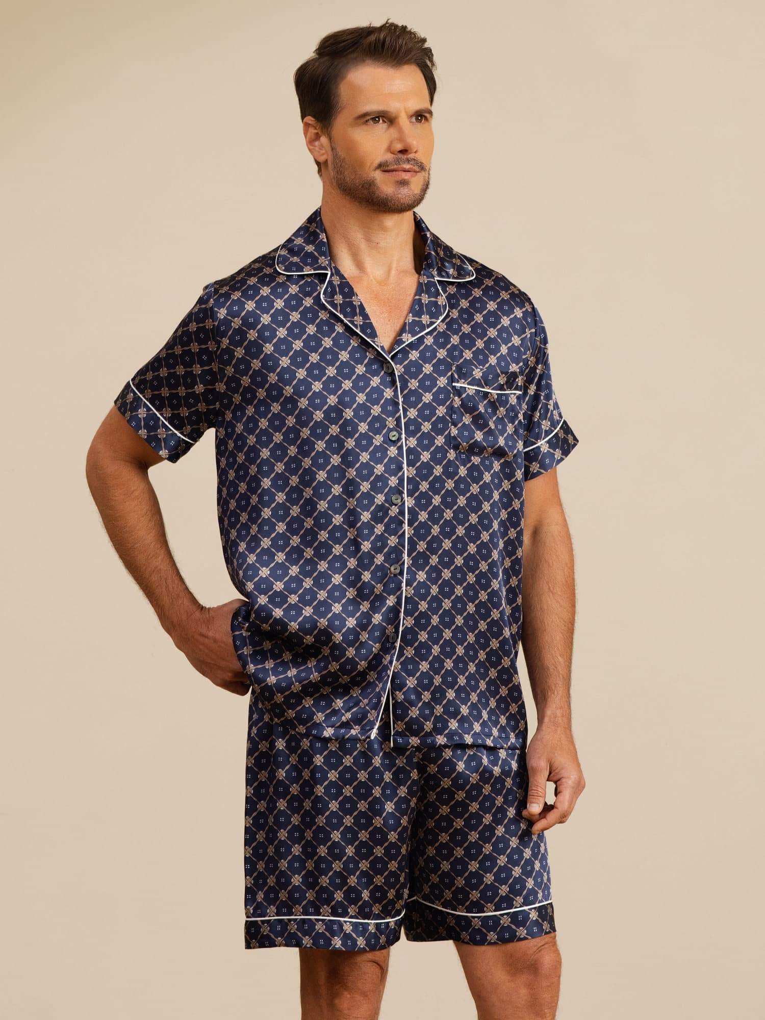Ren Siden Herr Kortarm Pyjamas Set Med Shorts Hackslag Krage Kedje Tryck