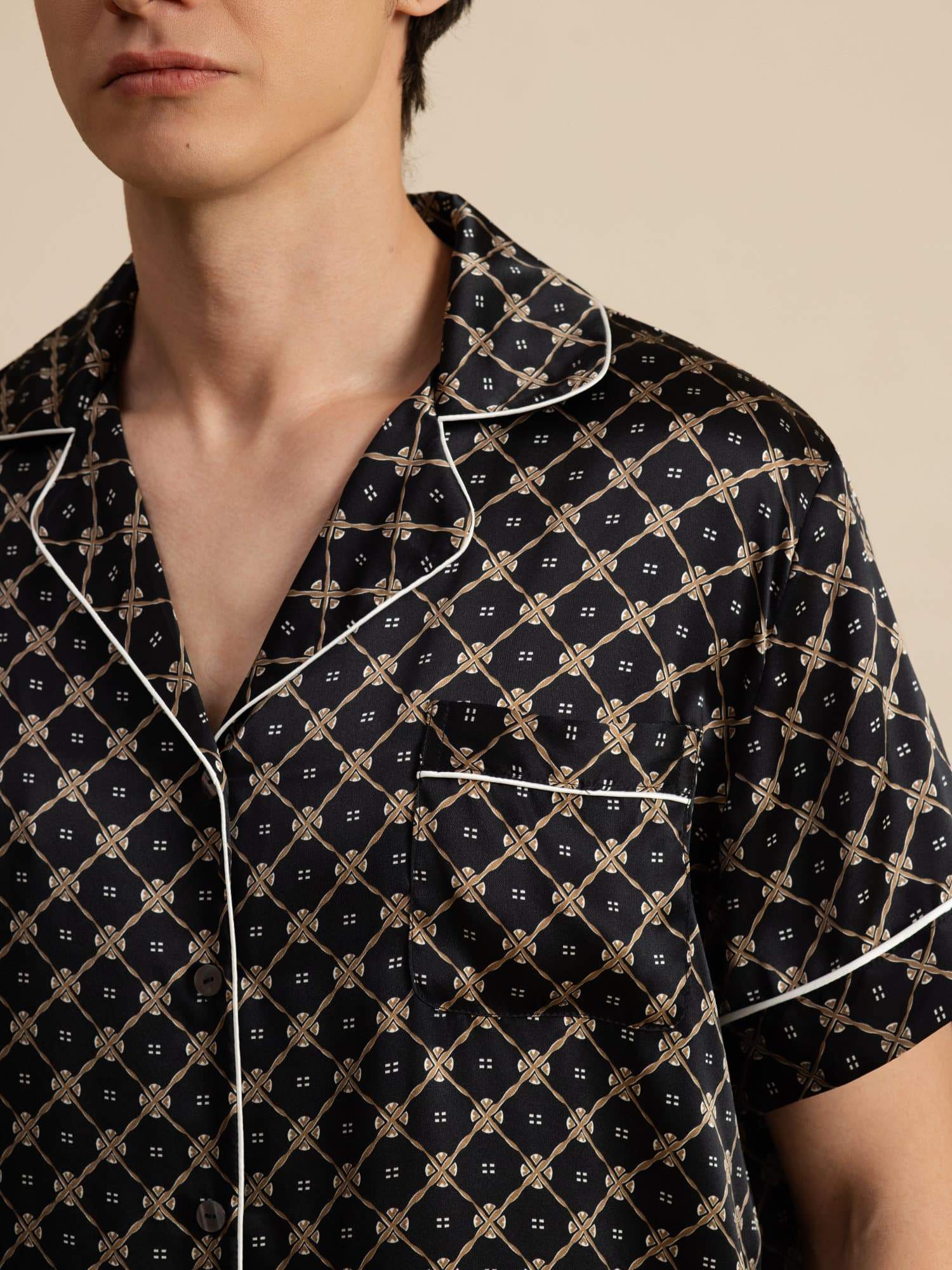 Ren Siden Herr Kortarm Pyjamas Set Med Shorts Hackslag Krage Kedje Tryck - Image 11
