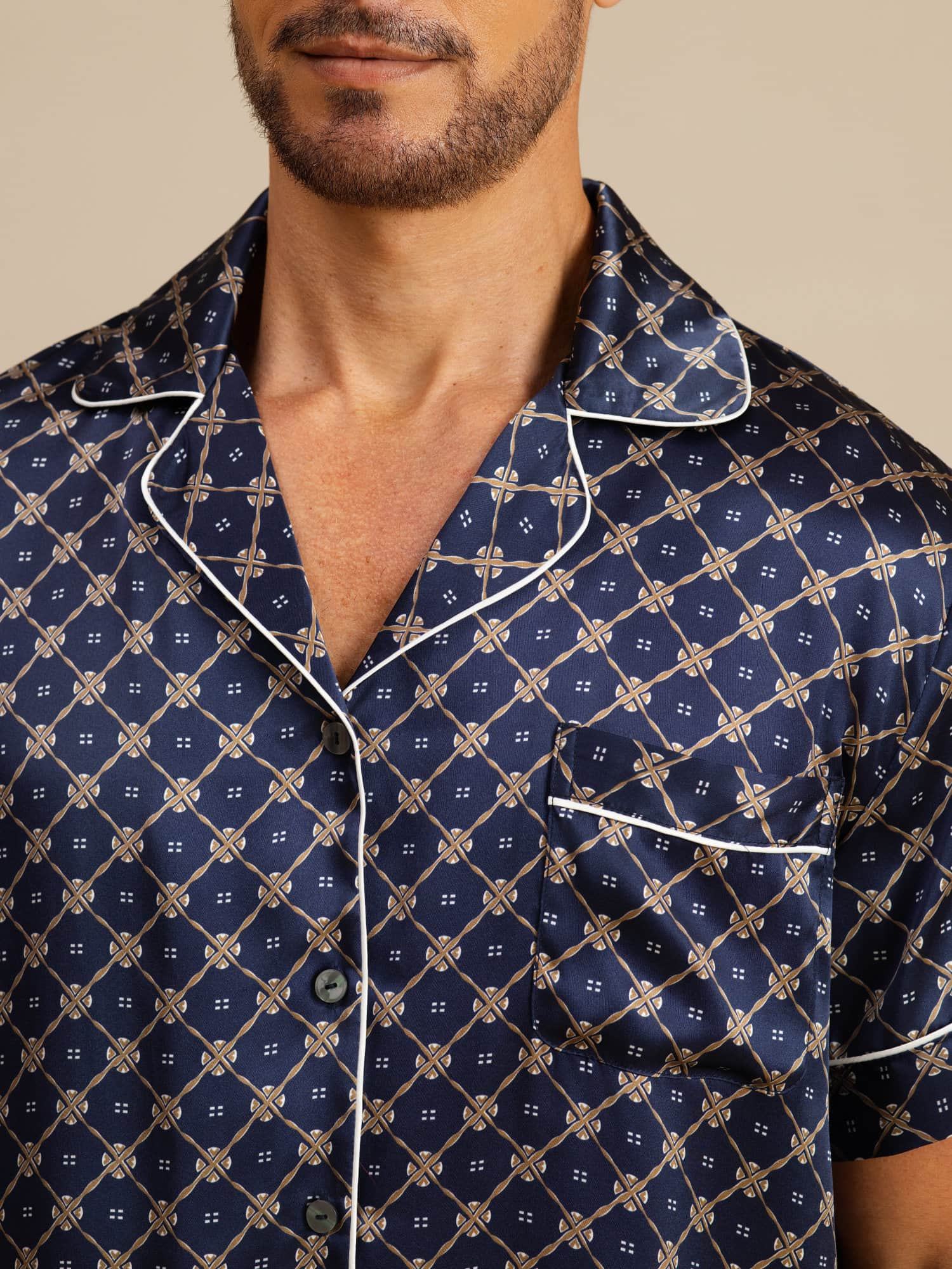 Ren Siden Herr Kortarm Pyjamas Set Med Shorts Hackslag Krage Kedje Tryck - Image 6