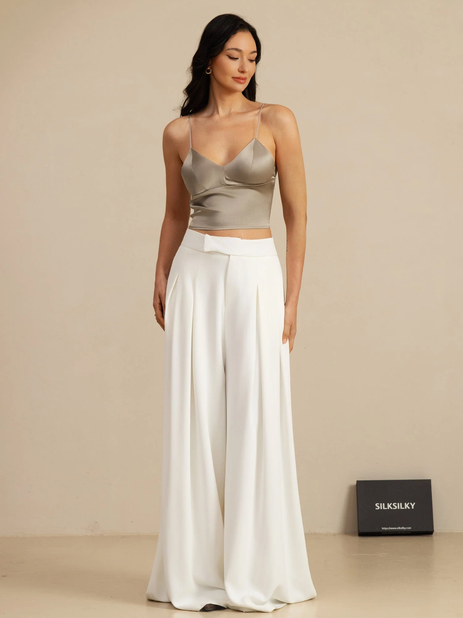 19Momme Siden Crop Top Spaghettiband V Ringning Camisole Med Inbyggd Bh - Image 24