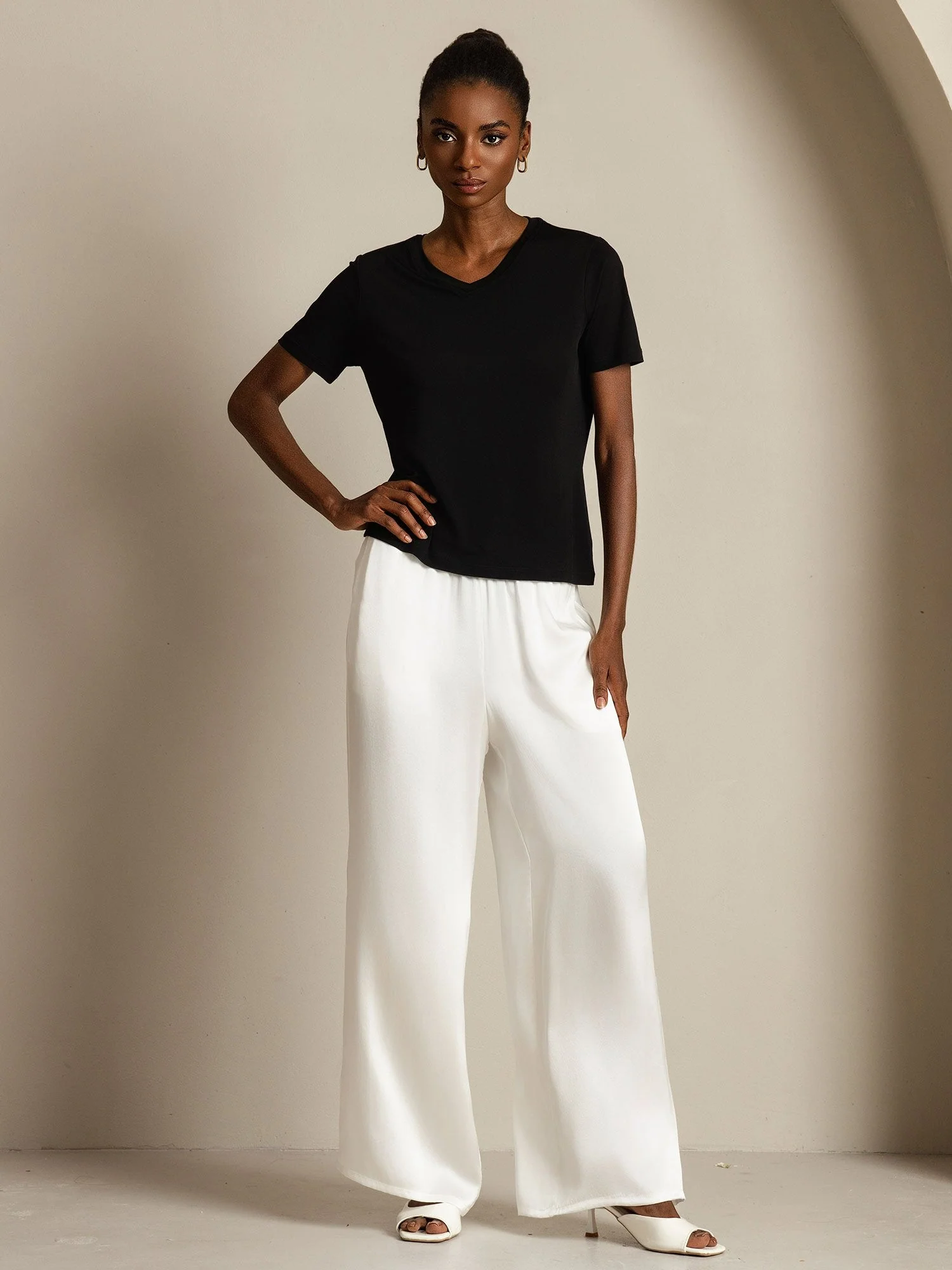 Pure Silk V-Hals Korta Ärmar Snag-Resistant T-Shirt för Damer - Image 37