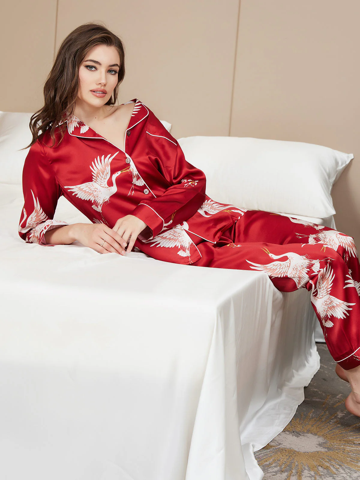 19Momme Damers Pyjamaset I Ren Siden Med Tranmönster Och Långärmad Slagkrage - Image 8